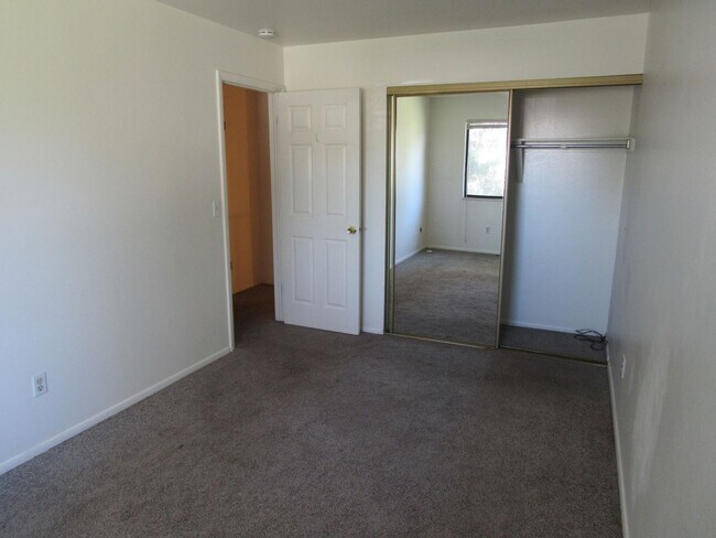 Building Photo - 3 bedroom condo in ARVADA