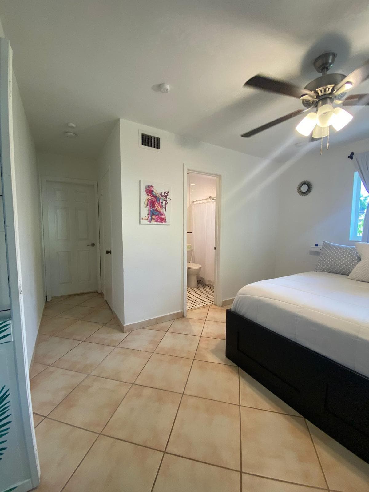 Bedroom with bathroom entrance - 225 South Dr