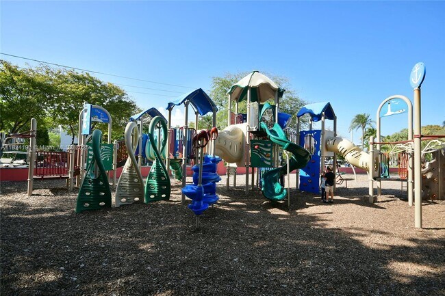 Building Photo - 170 Ocean Ln Dr