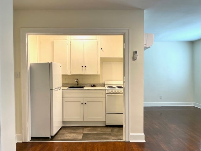 Kitchen Space - 400 S Ashland Ave