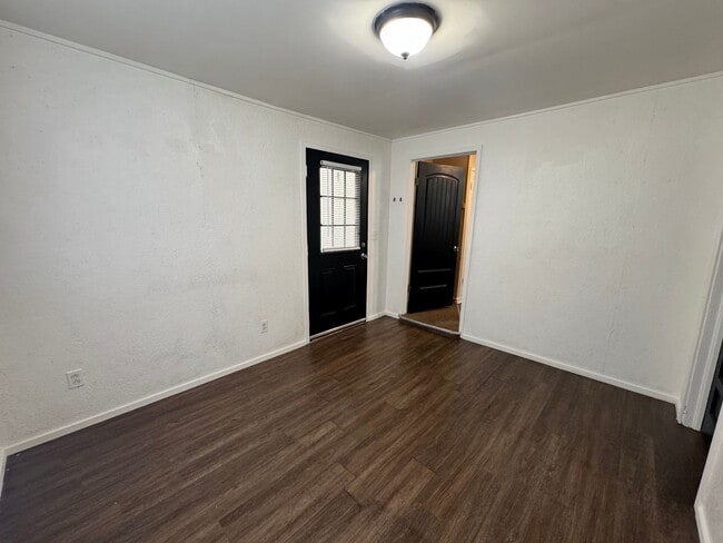 Building Photo - 3/2 House with bonus room in Armuchee $1,195