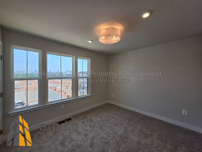 Building Photo - 2928 Maisel St