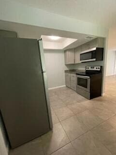 Building Photo - 747 S Swinton Ave