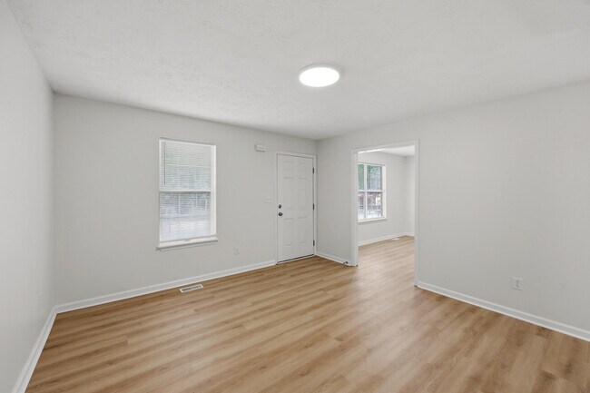 Building Photo - 297 Young St