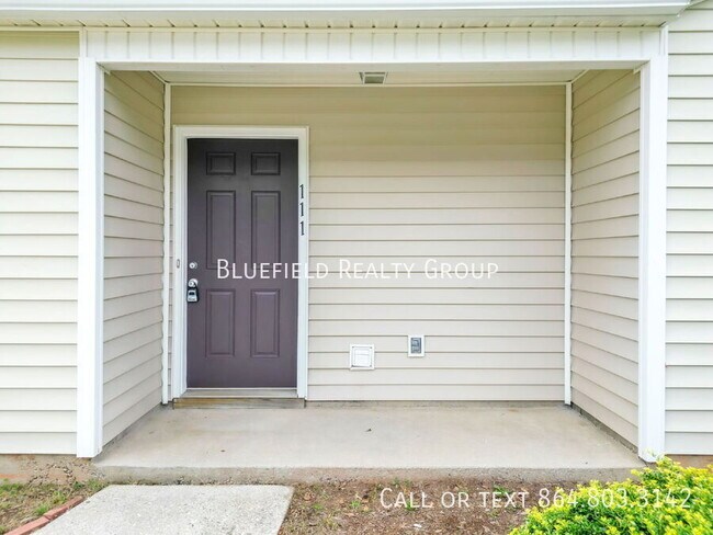 Building Photo - 111 White Willow Ct