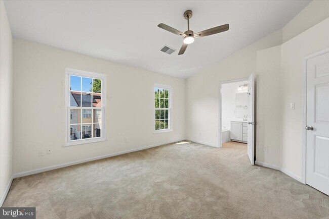 Building Photo - 20335 Briarcliff Terrace