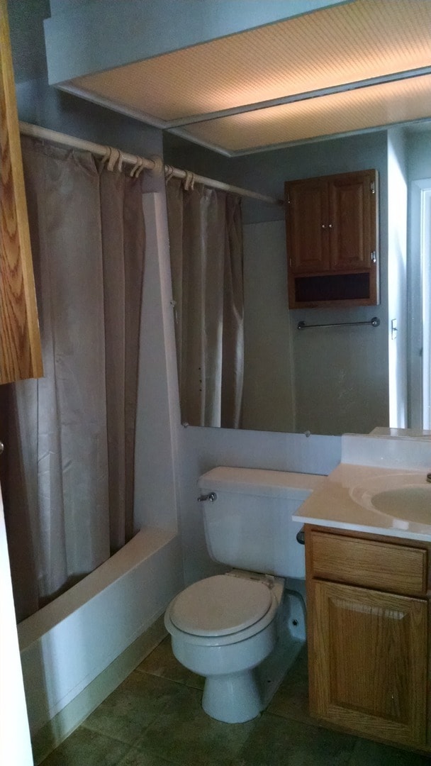 Building Photo - 2 Bed , 1 Bath Apt Close to PSU Campus