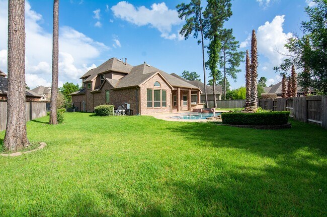 Building Photo - 34 Canoe Bend Ct