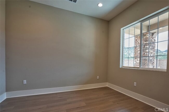 Building Photo - 6544 Canyon Oaks Dr