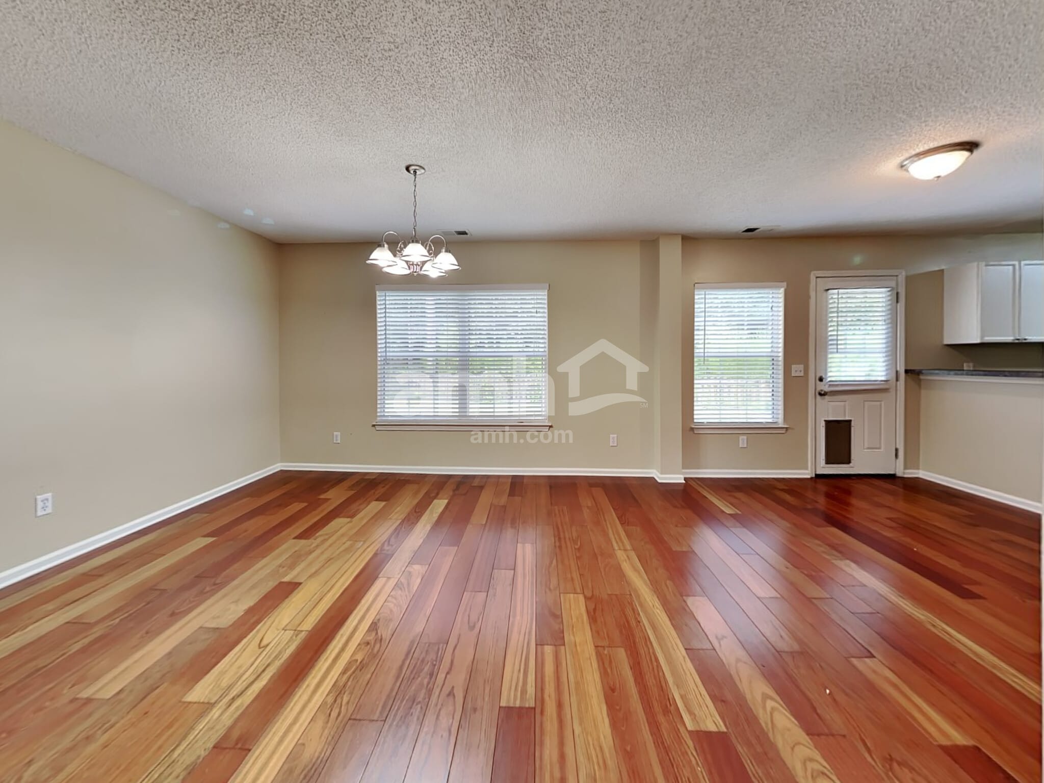 Building Photo - 405 White Bluff Ct