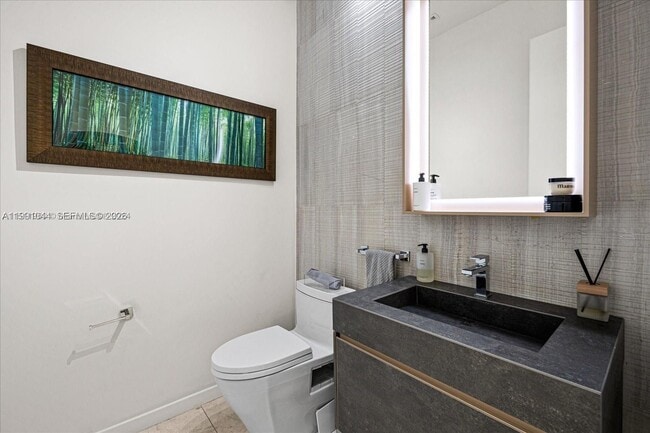 Building Photo - 3465 Meridian Ave