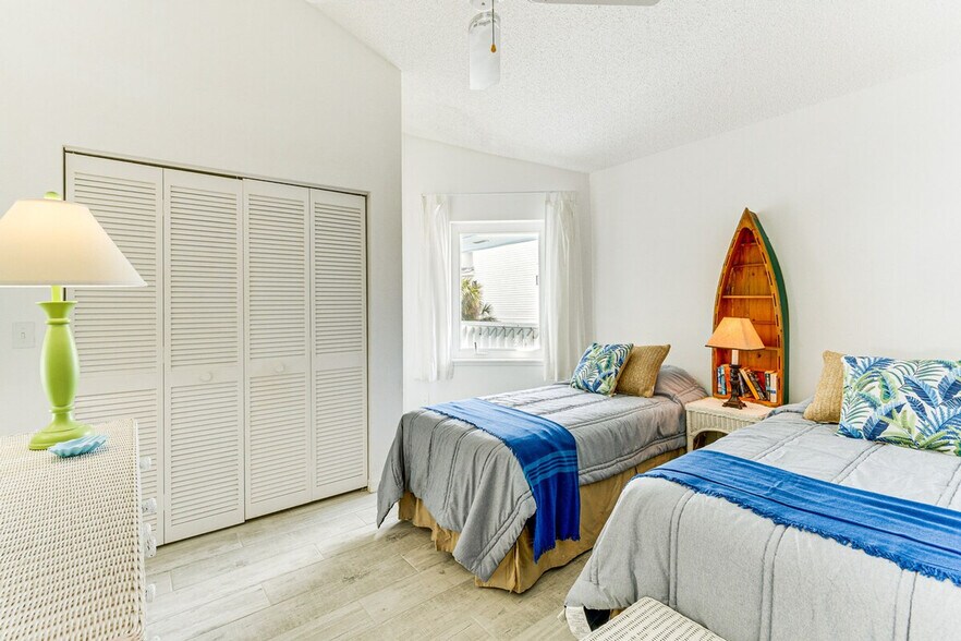 Building Photo - 1745 Gulf Blvd