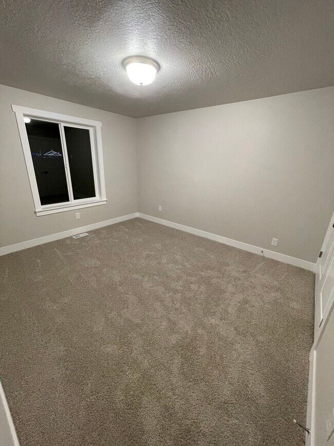 Building Photo - 54 E Ginger Gold Rd