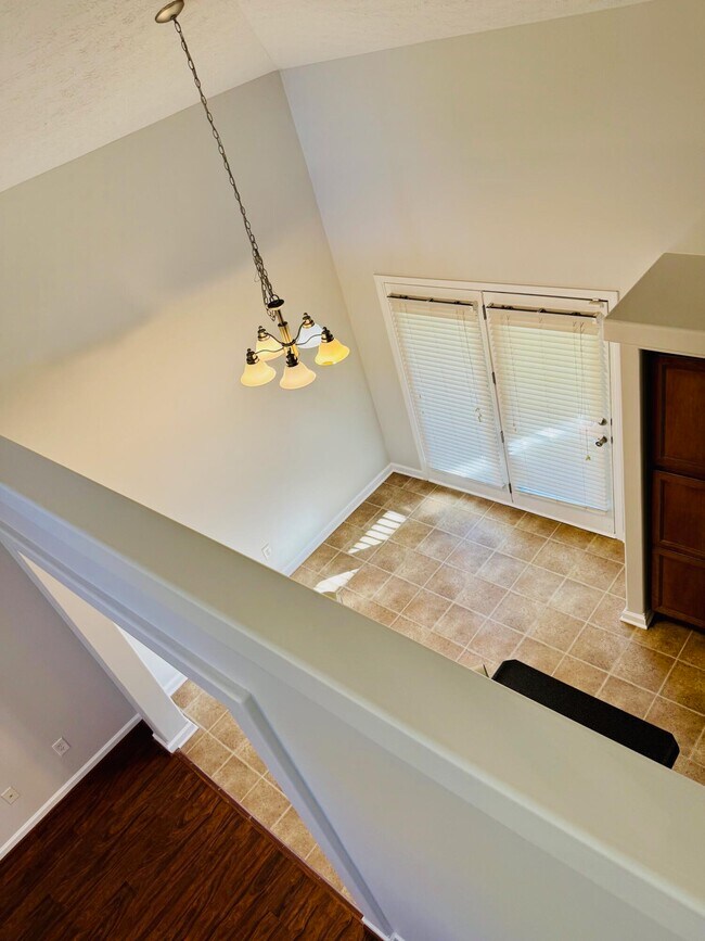 Building Photo - 3072 Prichard Dr