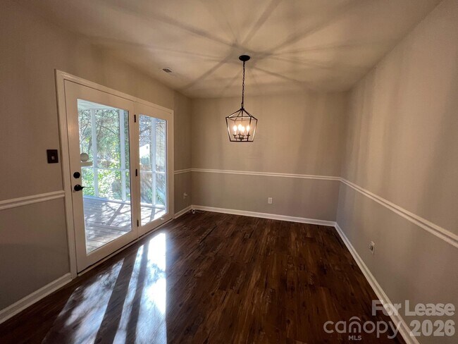 Building Photo - 20921 San Mateo Pl