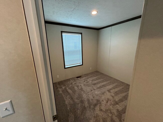 Building Photo - 11338 Mill Creek