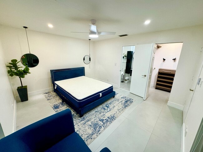 Building Photo - 3936 Arelia Dr