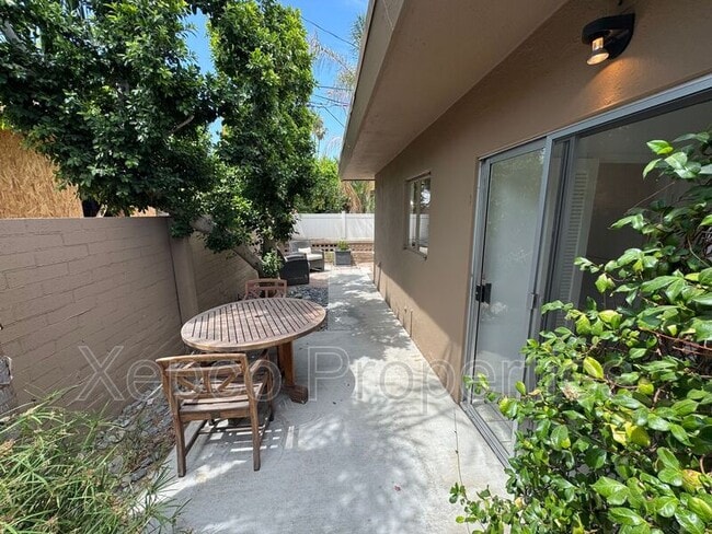 Building Photo - 430 Avenida Ortega