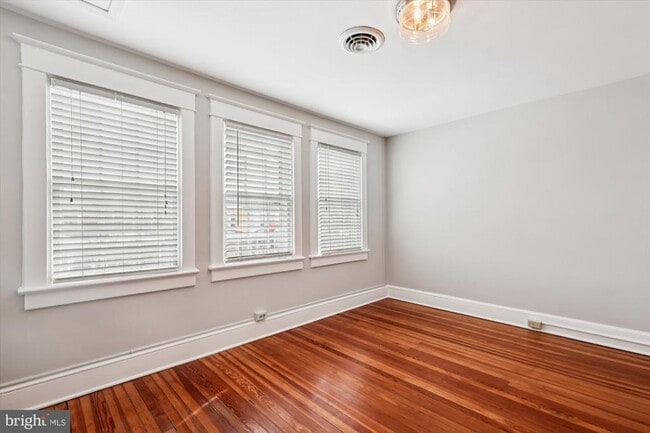 Building Photo - 118 N Peyton St