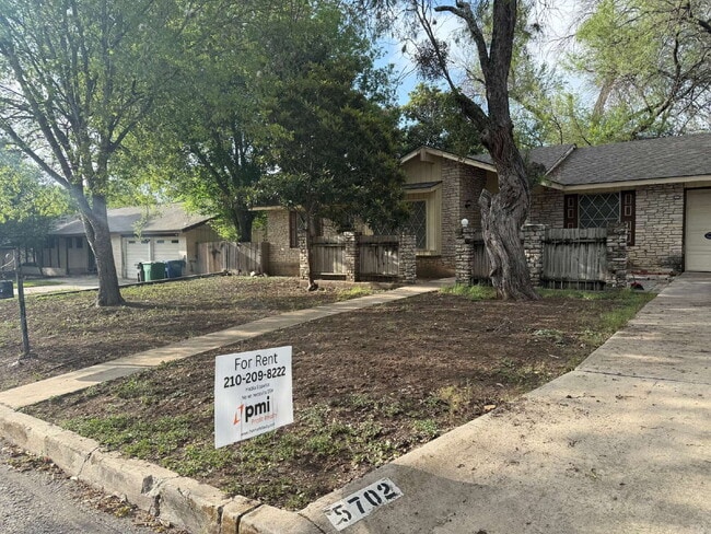 Primary Photo - 5702 Ben Casey Dr