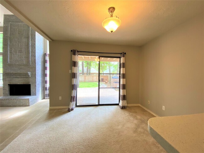 Building Photo - 12303 Longfellow Dr