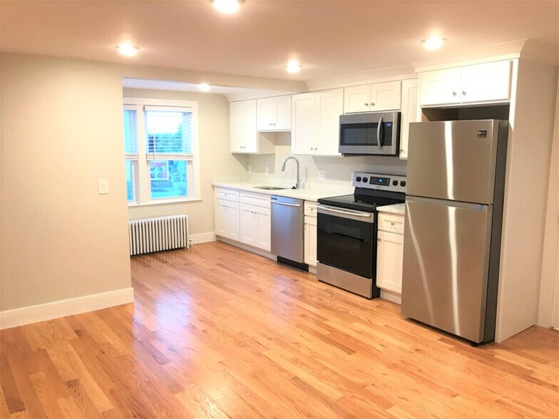 Primary Photo - 38 Fairmount Ave