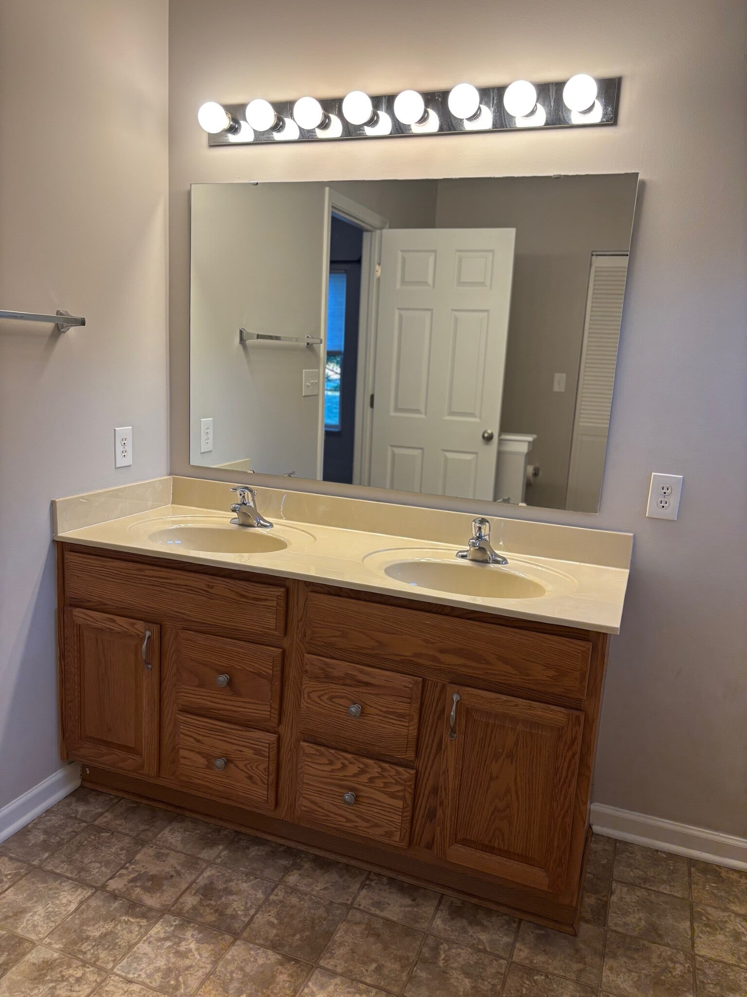 Master Bath - 11266 Black Gold Dr