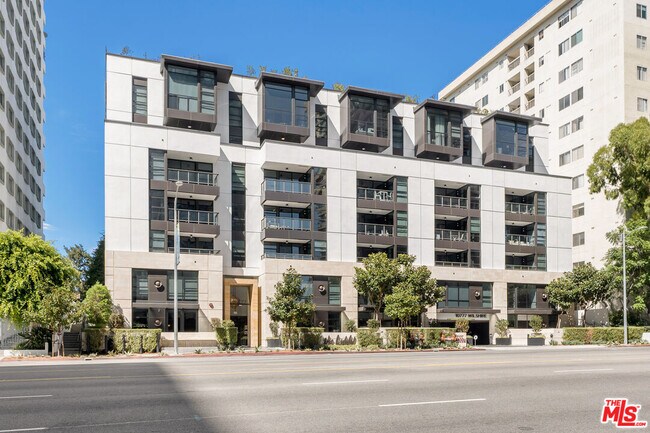 Building Photo - 10777 Wilshire Blvd