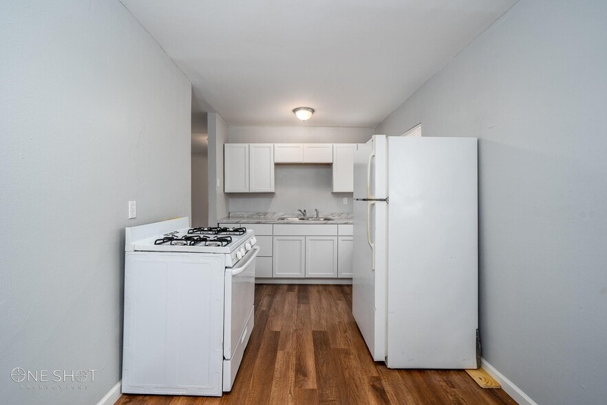 Building Photo - 525 N Bowie Dr