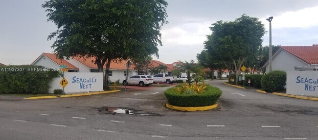 Building Photo - 13516 SW 59th Ln