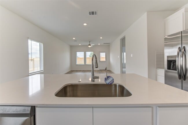 Building Photo - 9043 Rose Water Trl