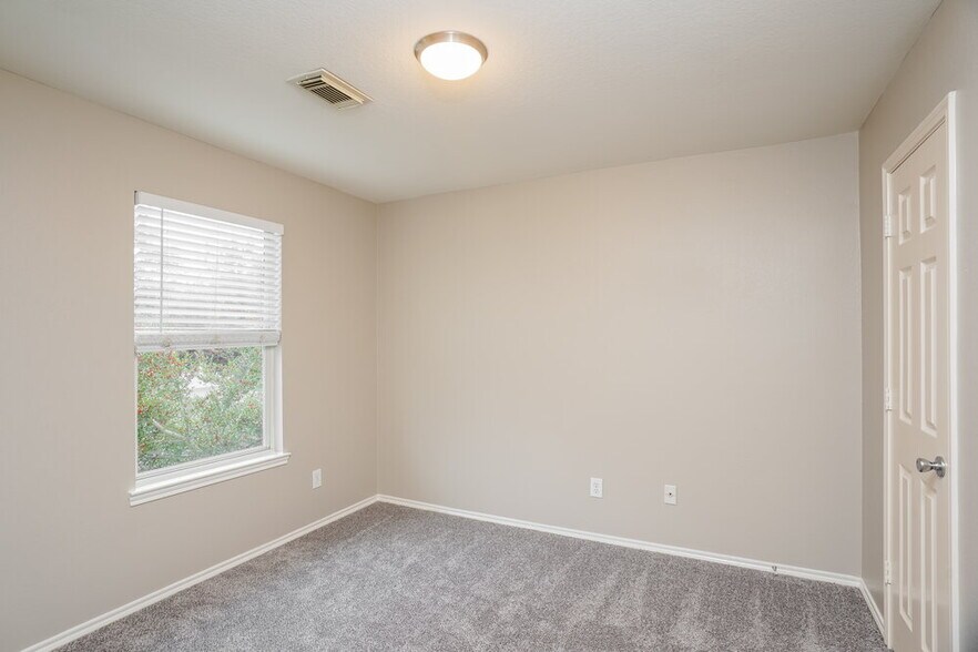 Building Photo - 20726 Desert Shadows Ln