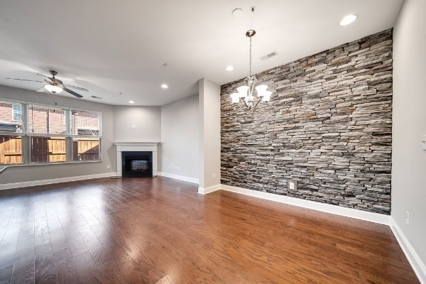 Building Photo - 207 Bixby Ln