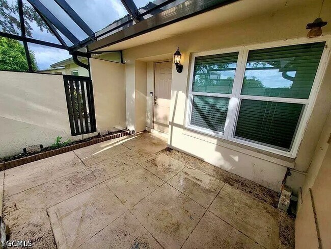 Building Photo - 6168 Principia Dr
