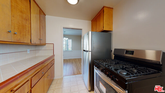 Building Photo - 111 Marguerita Ave
