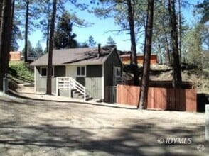 Building Photo - Cabin For Rent in Mountain Center