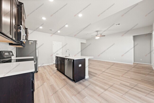 Building Photo - 9512 Swenson Ln