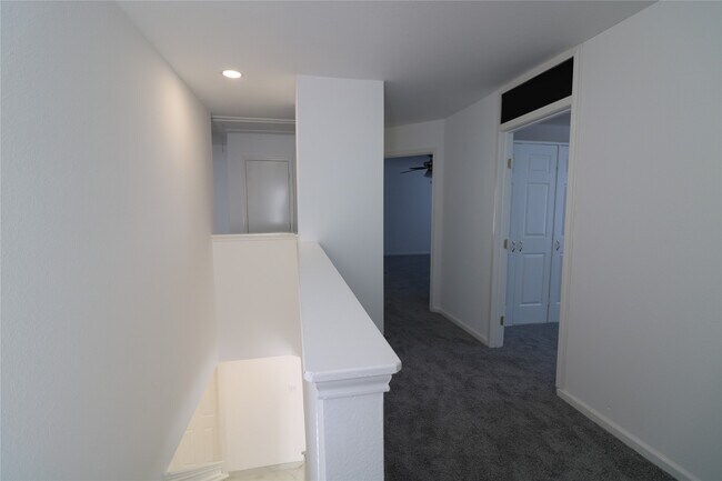 Building Photo - 9611 Rads Point