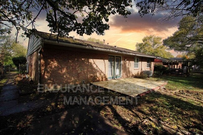 Building Photo - 10203 Storm Dr