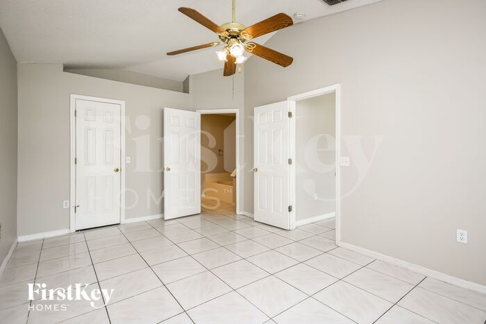 Building Photo - 1165 St Tropez Ct