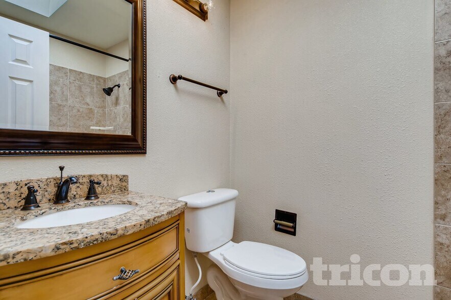 Building Photo - 2674 Deliverance Dr