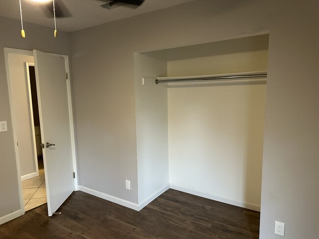 Building Photo - charming 4-bedroom, 2-bathroom home located in a peaceful cul-de-sac in West Modesto