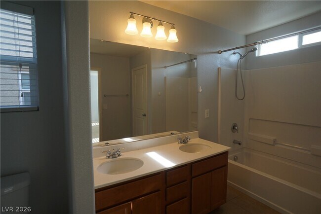 Building Photo - 8745 Cerrito Canyon Ct