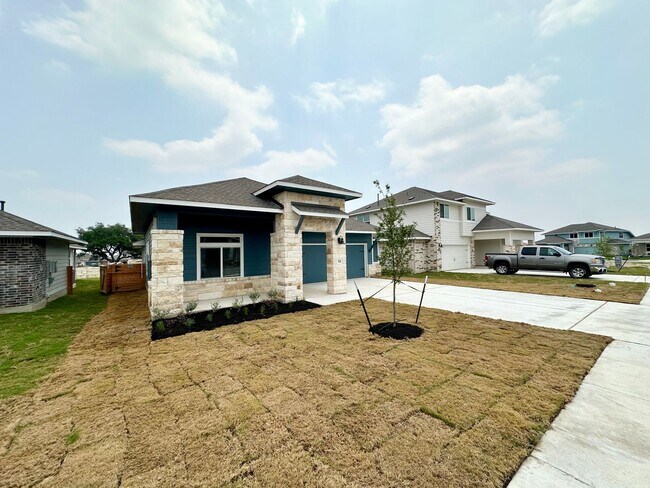 Building Photo - Beautiful Recently New Build Home in West ...