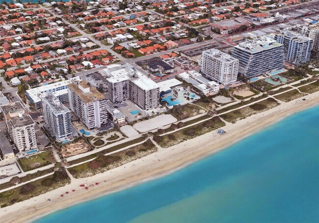 Primary Photo - 9273 Collins Ave