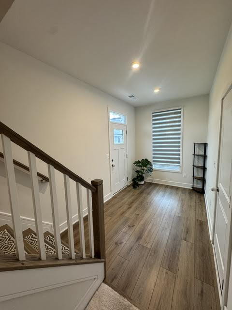 Building Photo - Upgraded 3BR End-Unit Townhome | 3.5 Baths | Garage | Lake Frederick, Pet Friendly