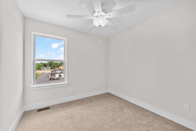Building Photo - 4849 Lismore Ln