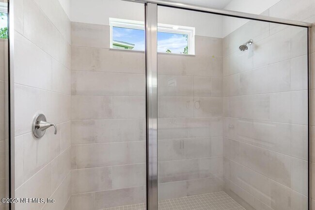 Building Photo - 355 Miromar Lk Dr