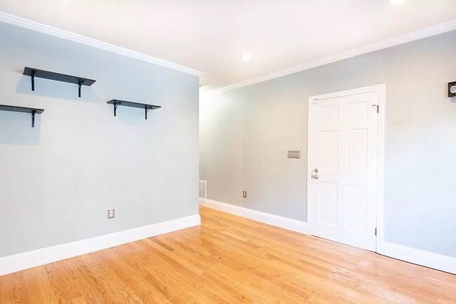 Building Photo - 177 H St