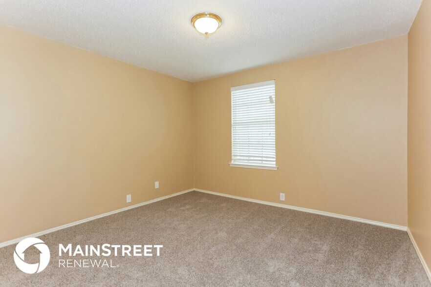 Building Photo - 1502 Clemson Dr